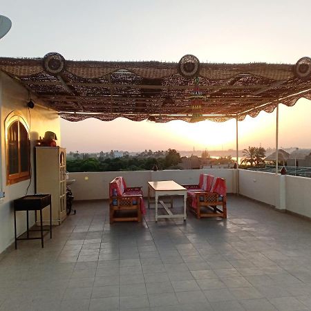 The Magic Of Luxor Private Studio Apartment On The Rooftop מראה חיצוני תמונה